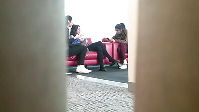 בחור בוגר מזדווג עם ג'ינג'י סרטי ס חינם מפתה בסלון